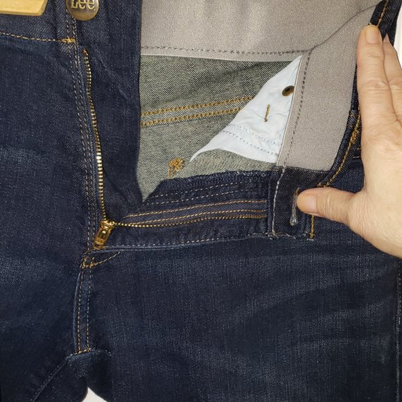 LEE JEANS  Flex motion waist  Straight Cut  Ladies - Picture 4 of 9